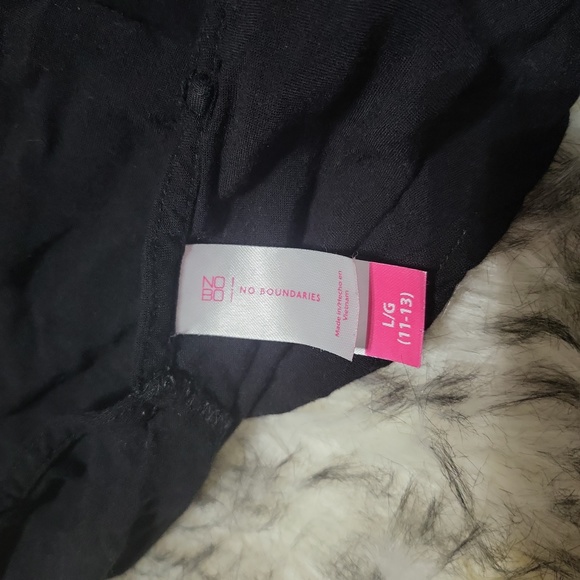 WOMENS OUTFIT PINK RUE SHORTS 12 AND NO BOUNDARIES BLACK LIGHTWEIGHT TANK SIZE L - Picture 3 of 7